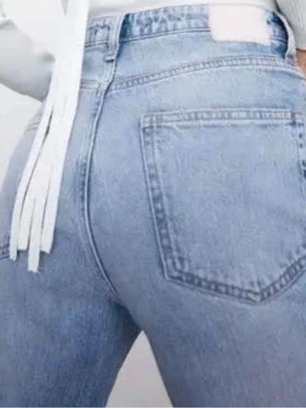 Zara Light Blue High-Rise Flare Jeans with Side Slit & Distressed Raw Hem Size 4 - Picture 3 of 11
